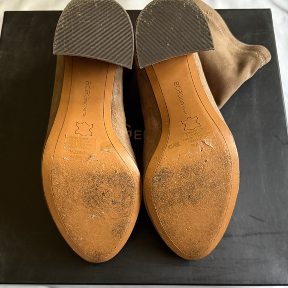 BCBGeneration Bootie-Taupe stretch suede - Picture 4 of 4